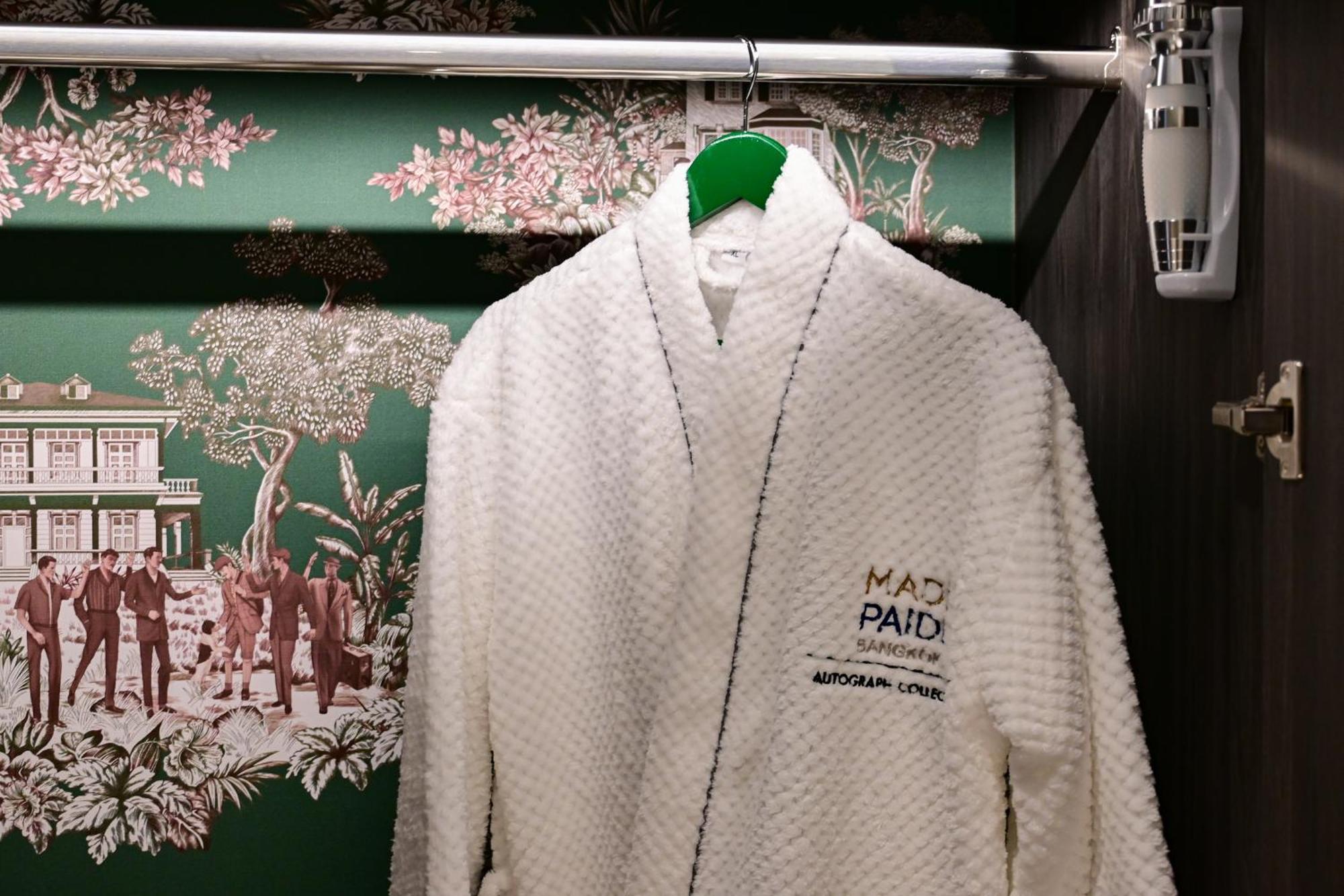 Отель Madi Paidi Bangkok, Autograph Collection Экстерьер фото