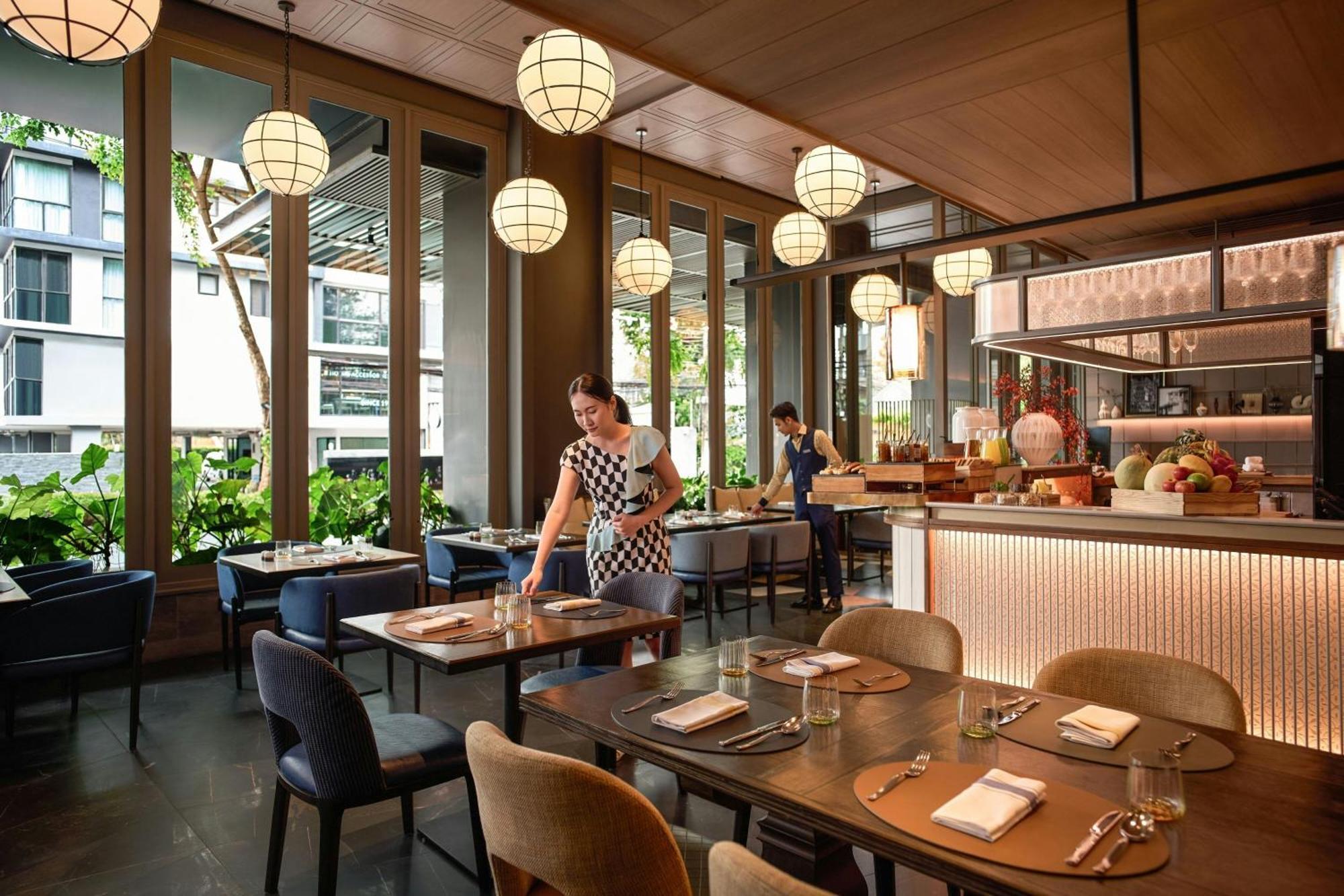 Отель Madi Paidi Bangkok, Autograph Collection Экстерьер фото