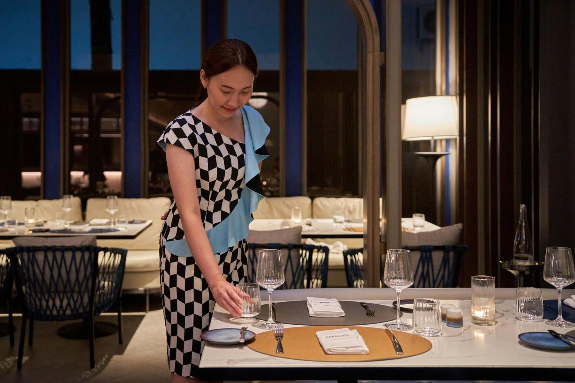 Отель Madi Paidi Bangkok, Autograph Collection Экстерьер фото